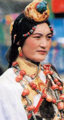 This is how Tibetan people like amber