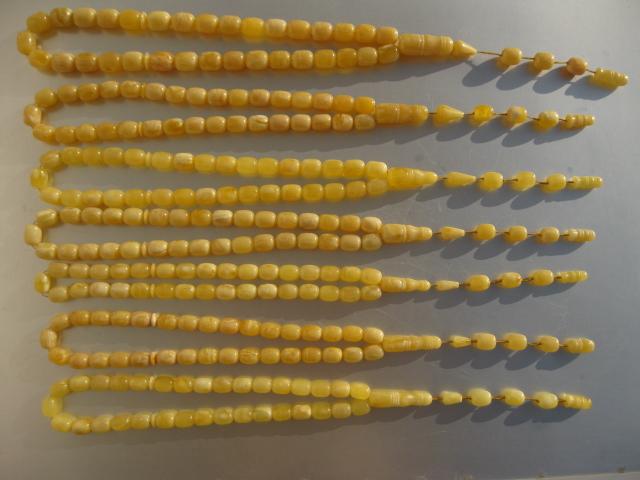 7 amber rosaries made from Kaliningrad amber, 822gram. The biggest is 171 gram, the smallest is 92 gram 